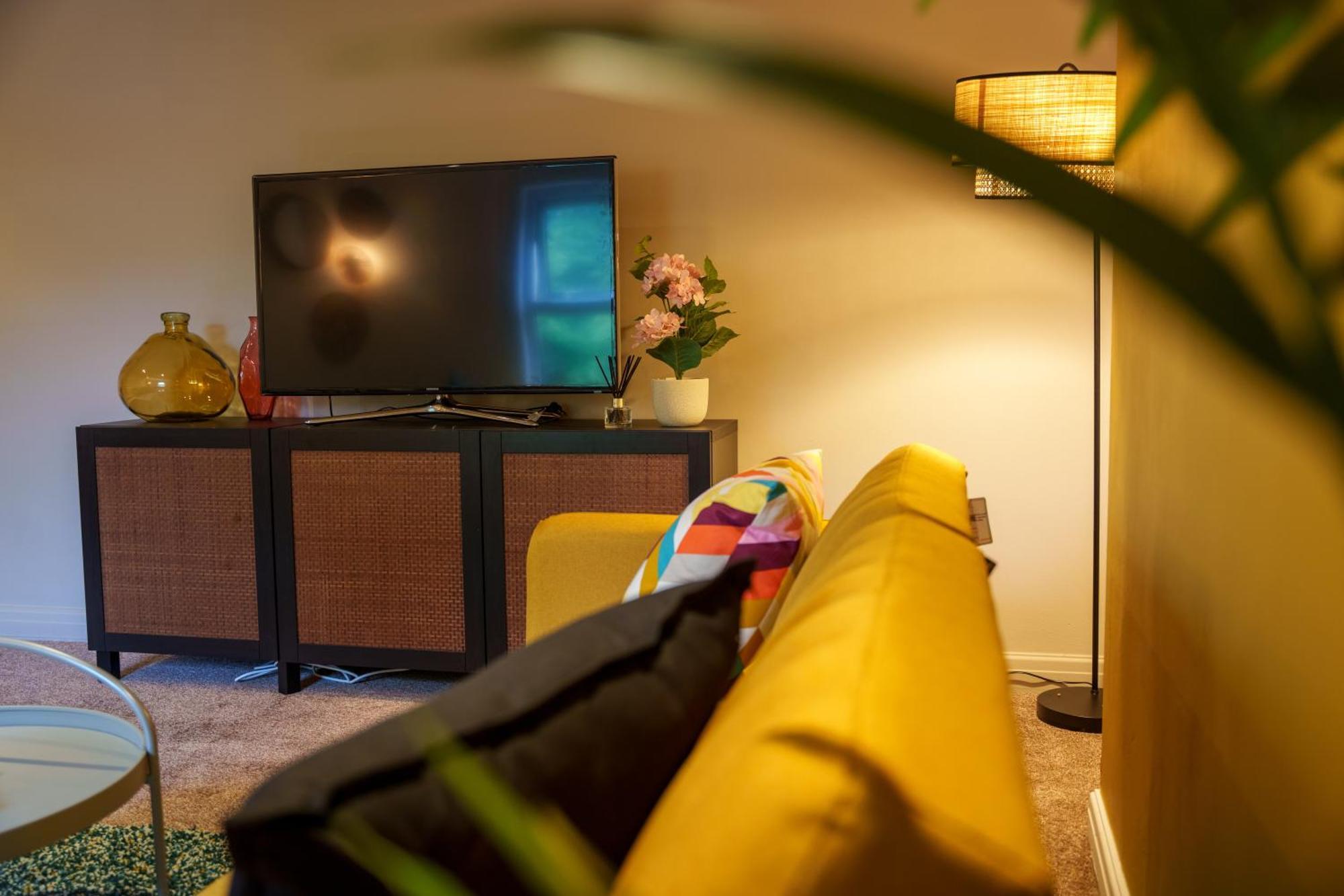 Stay With Airhgt @ Luxe Apartment In Central Harrogate Ngoại thất bức ảnh