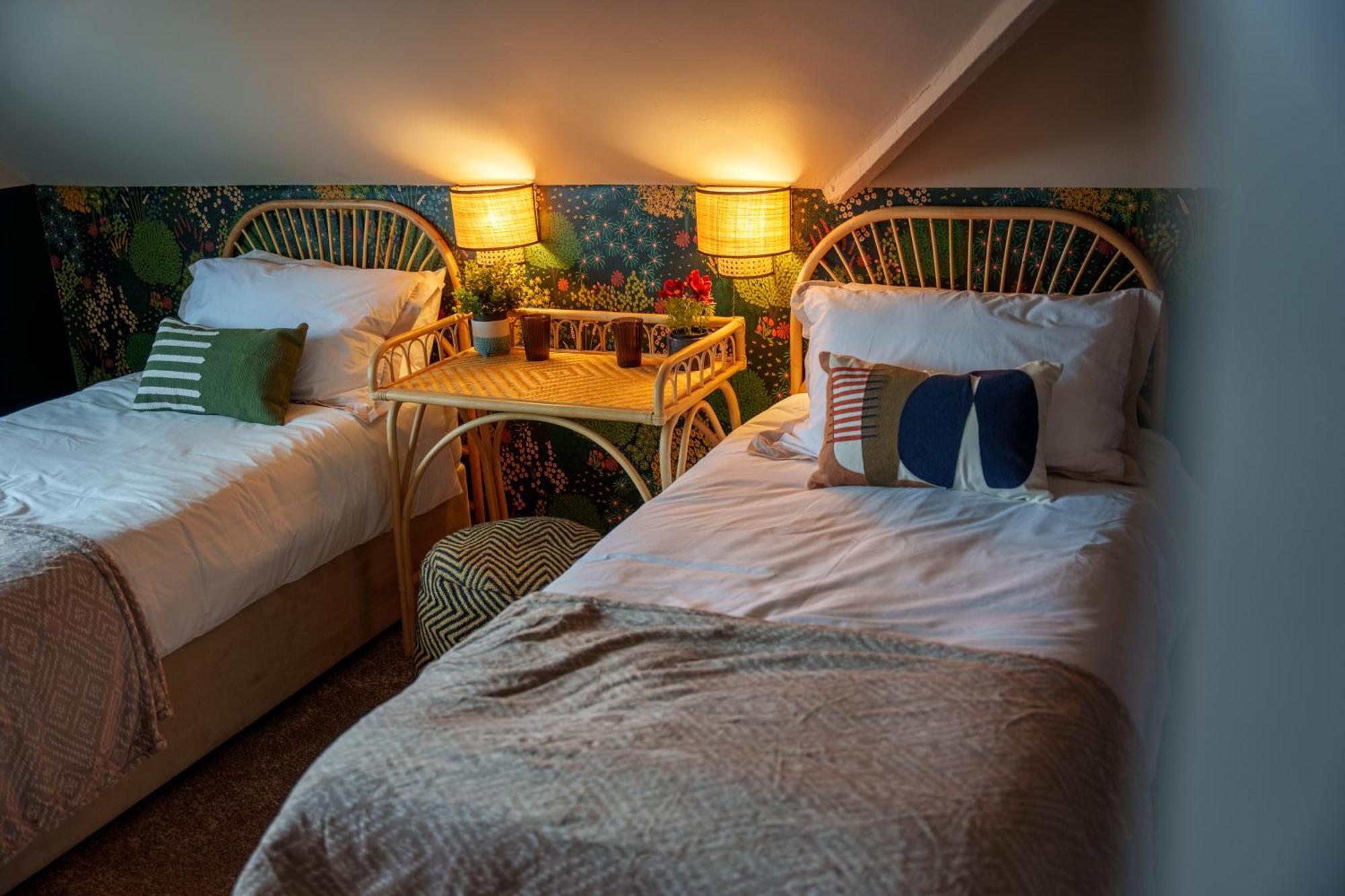 Stay With Airhgt @ Luxe Apartment In Central Harrogate Ngoại thất bức ảnh