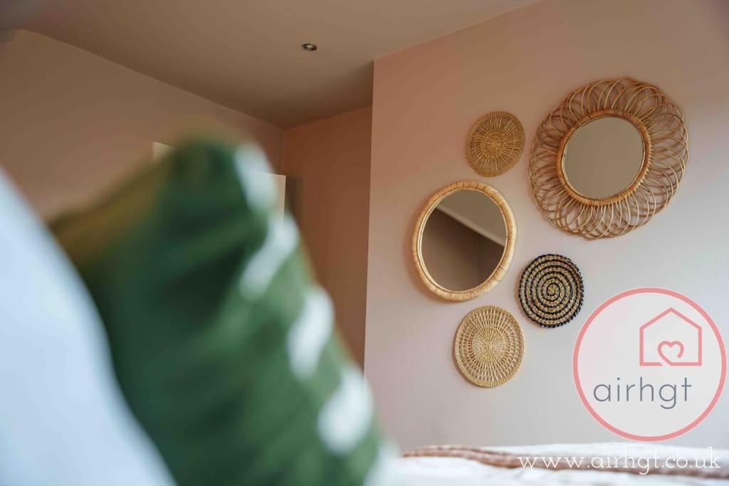Stay With Airhgt @ Luxe Apartment In Central Harrogate Ngoại thất bức ảnh
